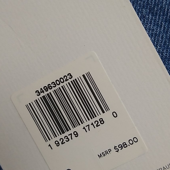 NEW Levi's Premium High Waist Cut Off Denim Skirt - Picture 7 of 8